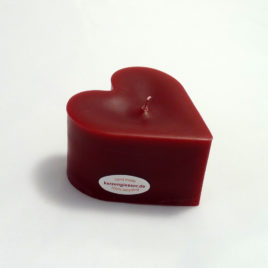 Rote Herzkerze